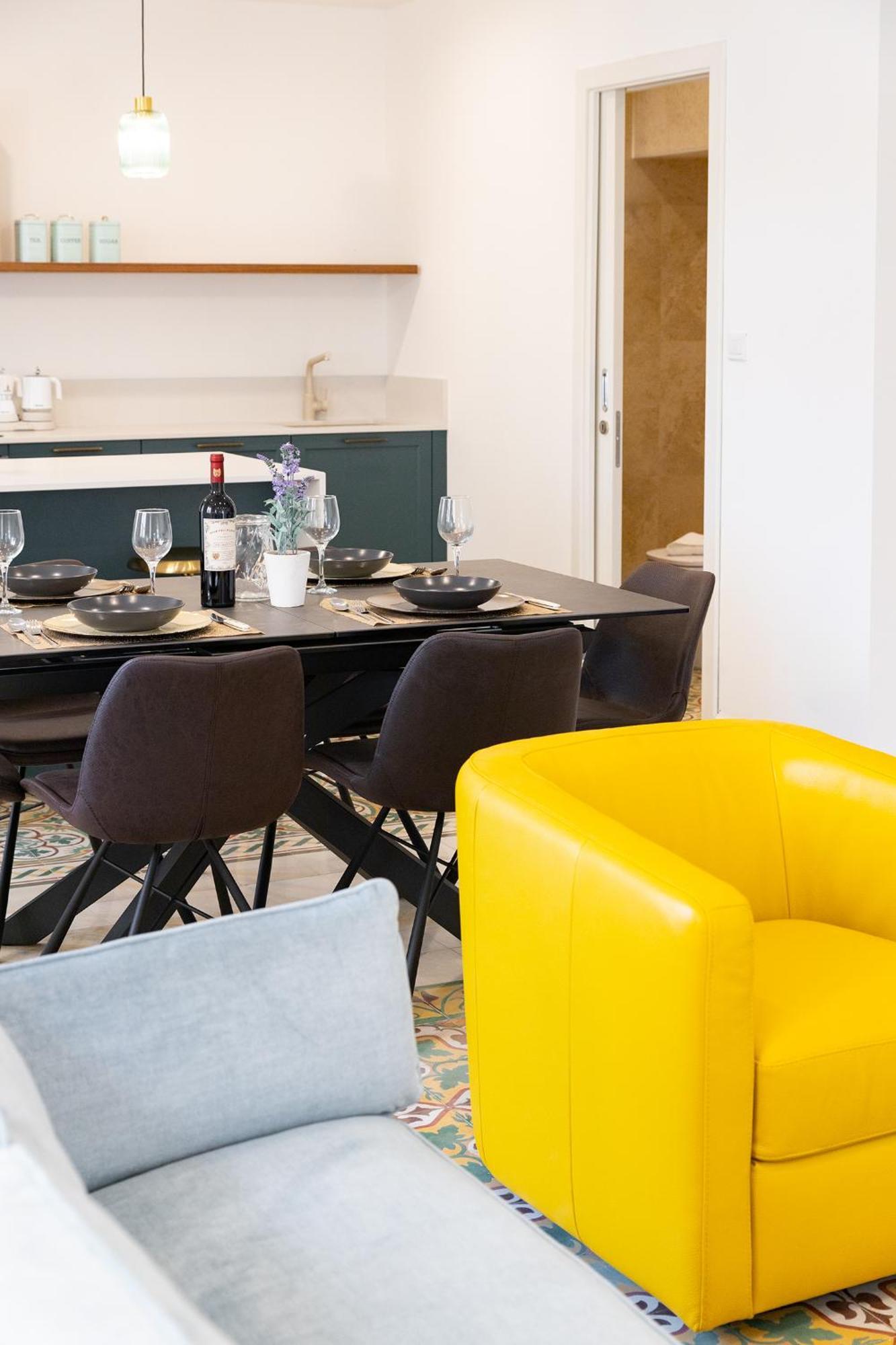 Florette Suite Designer Finish With Stunning Lounge Terrace By Arcobnb Флориана Экстерьер фото