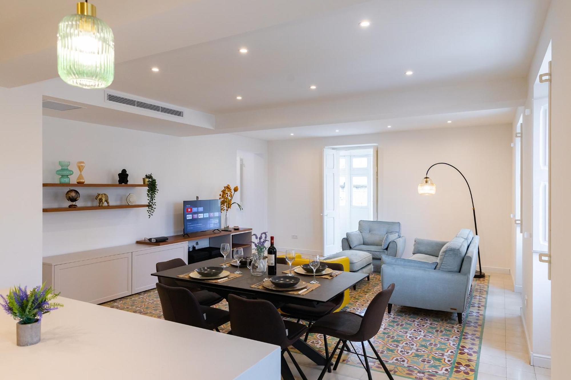 Florette Suite Designer Finish With Stunning Lounge Terrace By Arcobnb Флориана Экстерьер фото