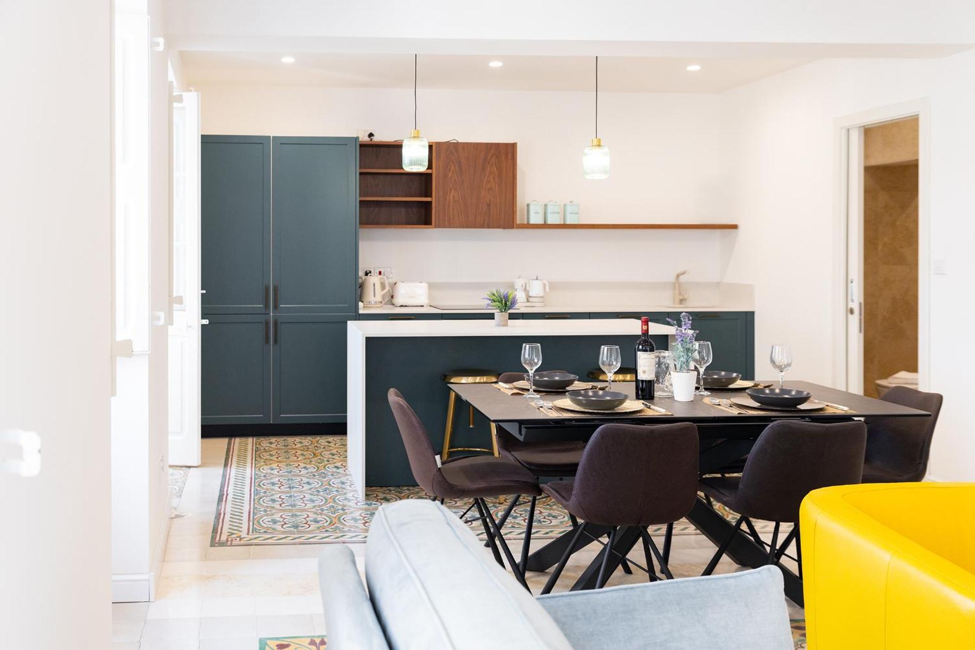 Florette Suite Designer Finish With Stunning Lounge Terrace By Arcobnb Флориана Экстерьер фото