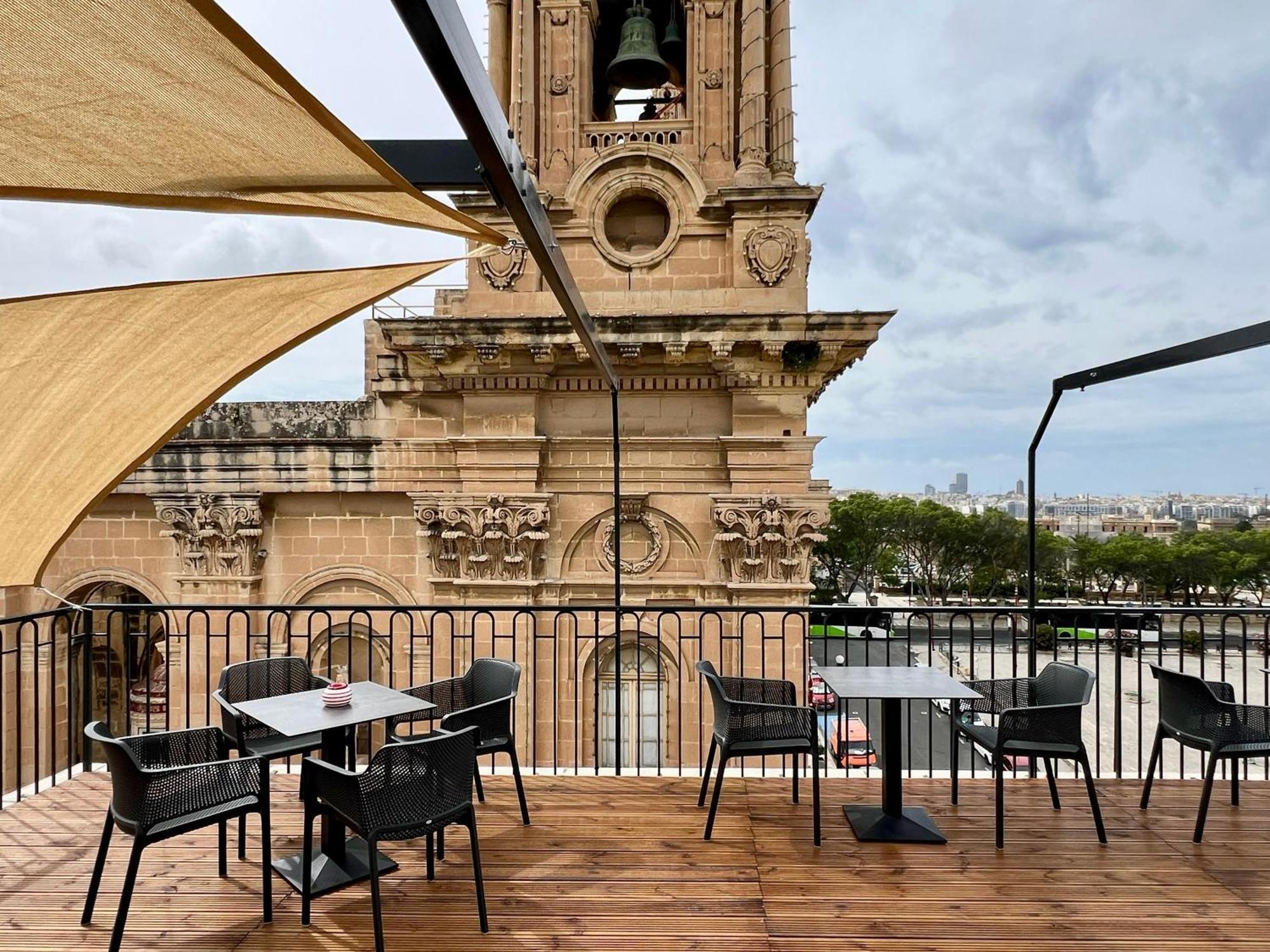 Florette Suite Designer Finish With Stunning Lounge Terrace By Arcobnb Флориана Экстерьер фото